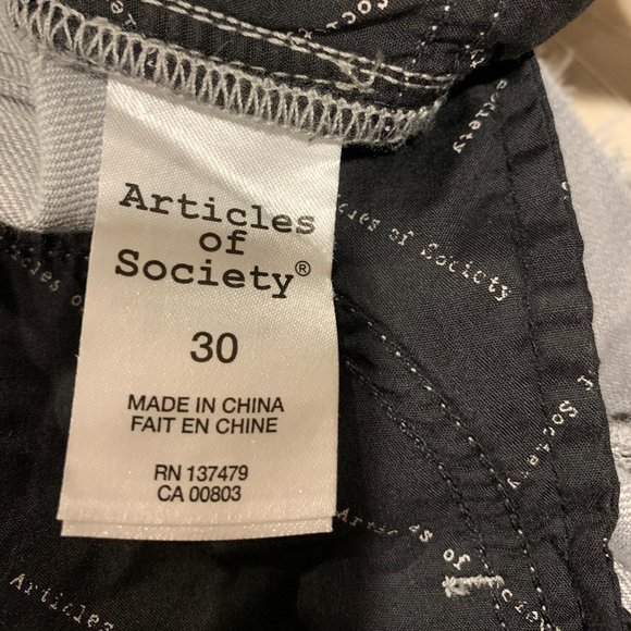 Articles of Society~ NWT!!~ Distressed gray jean shorts - Picture 4 of 15